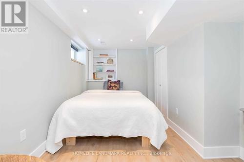 Bsmt - 206 Napier Street, Barrie, ON - Indoor Photo Showing Bedroom