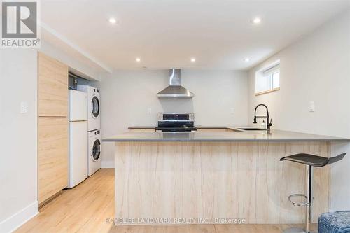 Bsmt - 206 Napier Street, Barrie, ON - Indoor Photo Showing Kitchen