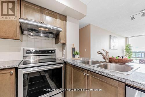 1507 - 68 Grangeway Avenue, Toronto, ON - Indoor Photo Showing Kitchen With Double Sink