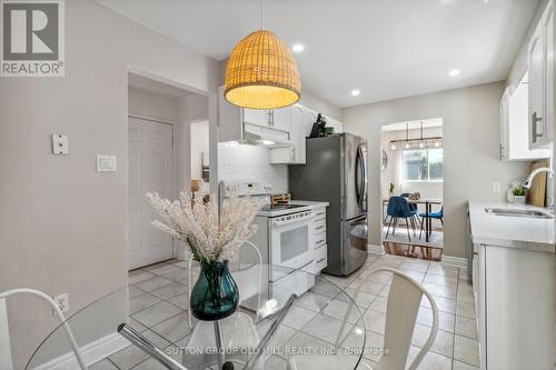 76 Ecclestone Drive, Brampton, ON - Indoor Photo Showing Kitchen