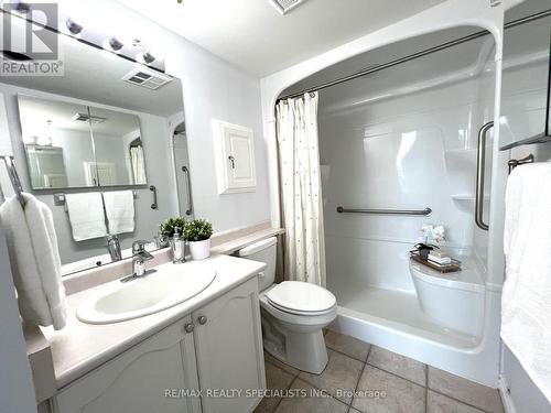 209 - 4640 Kimbermount Avenue, Mississauga, ON - Indoor Photo Showing Bathroom