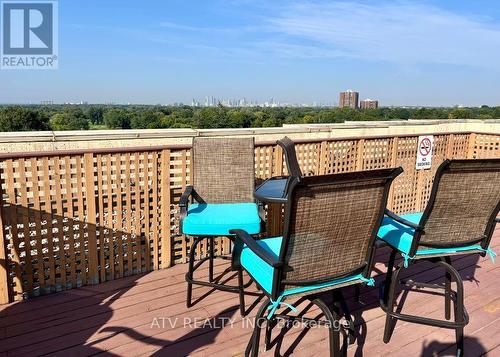 911 - 1485 Lakeshore Road E, Mississauga, ON - Outdoor