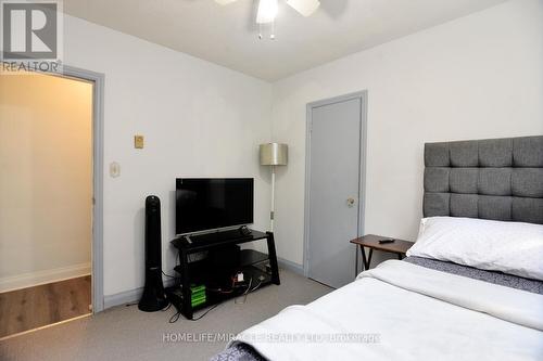 681 Crescent Road, Fort Erie, ON - Indoor Photo Showing Bedroom