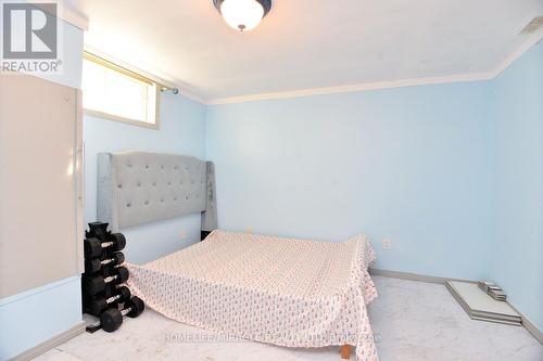 681 Crescent Road, Fort Erie, ON - Indoor Photo Showing Bedroom