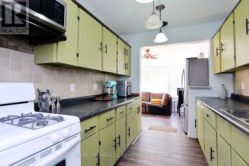 681 Crescent Road, Fort Erie, ON - Indoor Photo Showing Kitchen