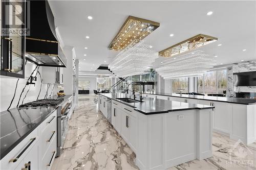 493 Shoreway Drive, Greely, ON - Indoor Photo Showing Kitchen