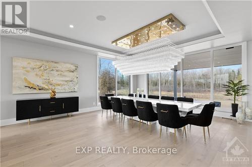 493 Shoreway Drive, Ottawa, ON - Indoor Photo Showing Dining Room