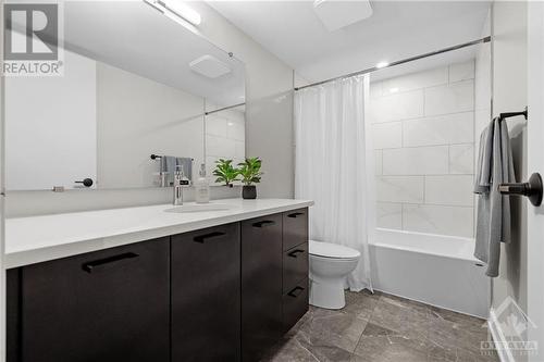 126 Orchsetra Way, Ottawa, ON - Indoor Photo Showing Bathroom