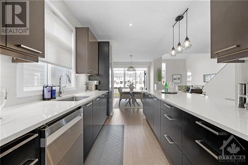 126 Orchsetra Way, Ottawa, ON - Indoor Photo Showing Kitchen With Upgraded Kitchen