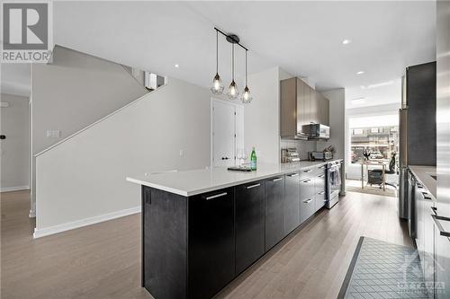 126 Orchestra Way, Ottawa, ON - Indoor Photo Showing Kitchen With Upgraded Kitchen