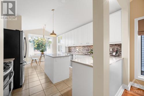 331 Nestleton Street, Ottawa, ON - Indoor Photo Showing Kitchen