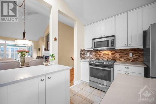 331 Nestleton Street, Ottawa, ON - Indoor Photo Showing Kitchen With Upgraded Kitchen