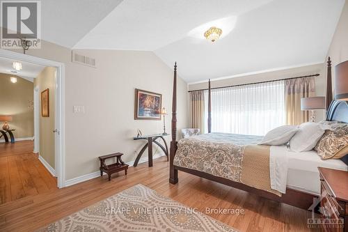 331 Nestleton Street, Ottawa, ON - Indoor Photo Showing Bedroom