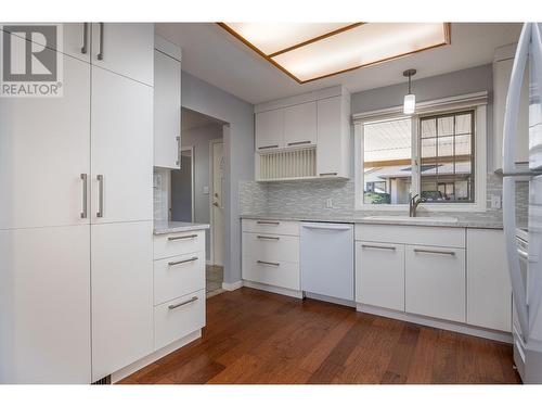 3930 20 Street Unit# 32, Vernon, BC - Indoor Photo Showing Kitchen