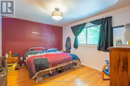 1329 Hilliard Street, Peterborough (Northcrest), ON - Indoor Photo Showing Bedroom