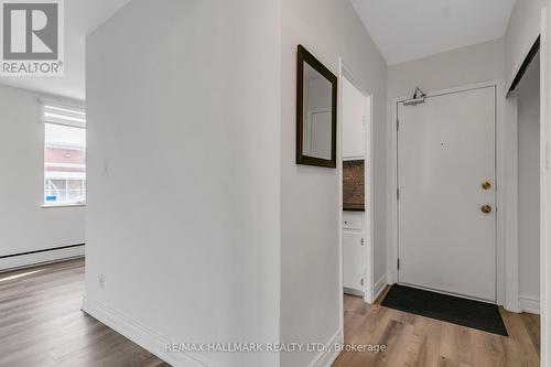 4 - 18 Kenrae Road, Toronto (Leaside), ON - Indoor Photo Showing Other Room