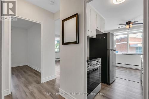 4 - 18 Kenrae Road, Toronto (Leaside), ON - Indoor