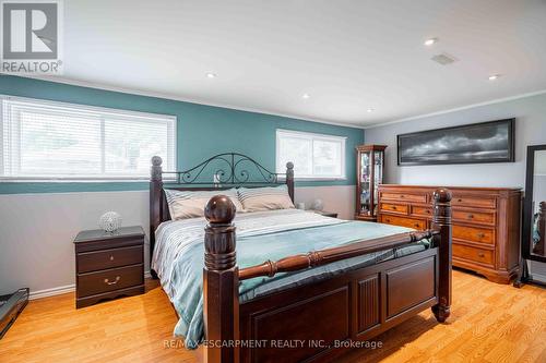 64 Melody Trail, St. Catharines, ON - Indoor Photo Showing Bedroom