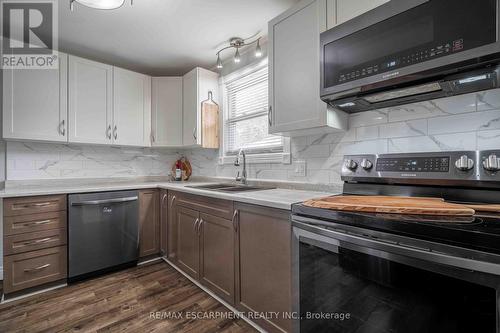 64 Melody Trail, St. Catharines, ON - Indoor Photo Showing Kitchen With Stainless Steel Kitchen