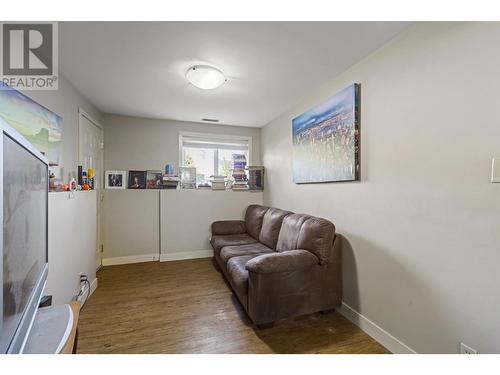 5566 Dallas Drive, Kamloops, BC - Indoor Photo Showing Other Room