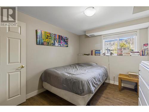 5566 Dallas Drive, Kamloops, BC - Indoor Photo Showing Bedroom