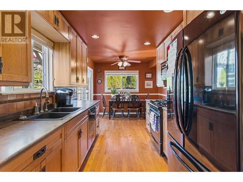 5566 Dallas Drive, Kamloops, BC - Indoor Photo Showing Kitchen With Double Sink