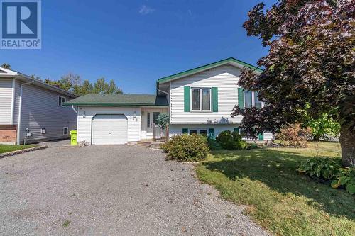 110 Greenfield Dr, Sault Ste. Marie, ON - Outdoor