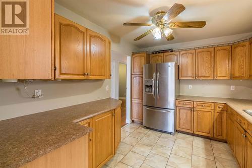 110 Greenfield Dr, Sault Ste. Marie, ON - Indoor Photo Showing Kitchen