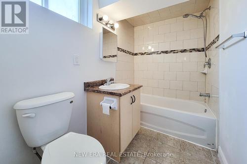 454 Mayzel Road, Burlington (Brant), ON - Indoor Photo Showing Bathroom