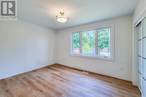 454 Mayzel Road, Burlington, ON - Indoor Photo Showing Other Room