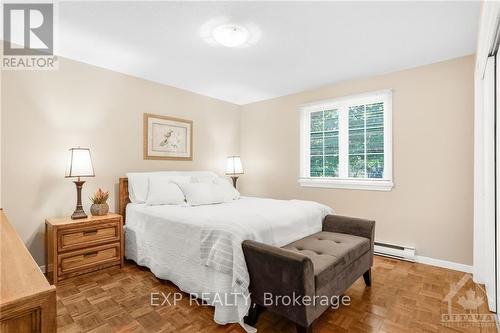 472 Front Road W, Prescott And Russell, ON - Indoor Photo Showing Bedroom