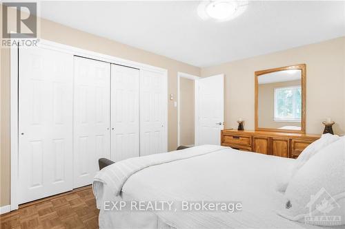 472 Front Road W, Prescott And Russell, ON - Indoor Photo Showing Bedroom