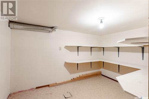 618 Whitewood Way, Saskatoon, SK - Indoor With Storage