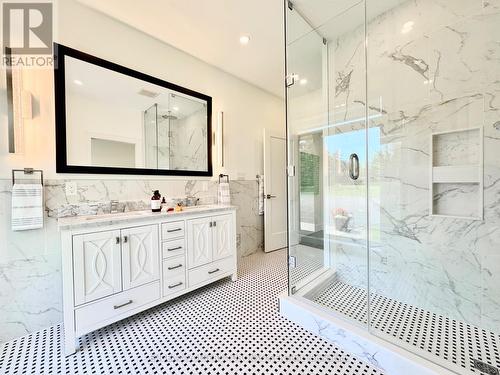 131 Peats Point Road, Prince Edward County, ON - Indoor Photo Showing Bathroom