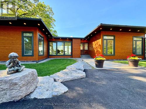 131 Peats Point Road, Prince Edward County, ON - Outdoor