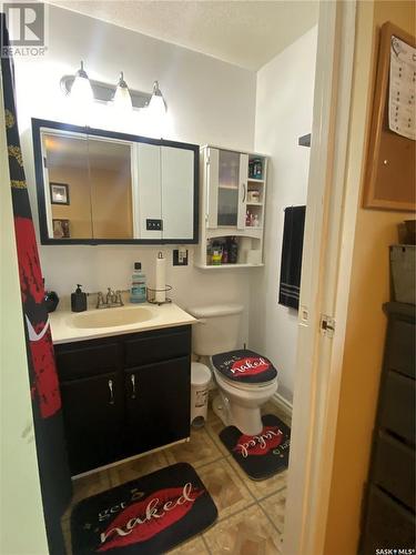 1704 Gregory Drive, North Battleford, SK - Indoor Photo Showing Bathroom