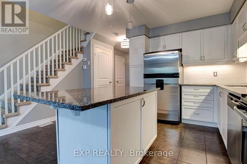 60 - 535 Margaret Street, Cambridge, ON - Indoor Photo Showing Kitchen With Upgraded Kitchen