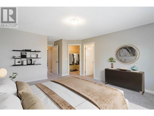 680 Old Meadows Road Unit# 68, Kelowna, BC - Indoor Photo Showing Bedroom