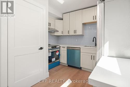 124 Colborne Street, Kawartha Lakes (Fenelon Falls), ON - Indoor Photo Showing Kitchen