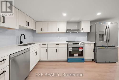 124 Colborne Street, Kawartha Lakes (Fenelon Falls), ON - Indoor Photo Showing Kitchen