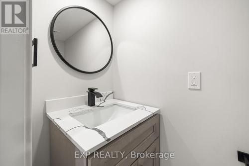 124 Colborne Street, Kawartha Lakes (Fenelon Falls), ON - Indoor Photo Showing Bathroom