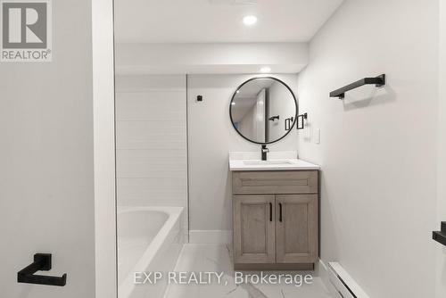 124 Colborne Street, Kawartha Lakes (Fenelon Falls), ON - Indoor Photo Showing Bathroom