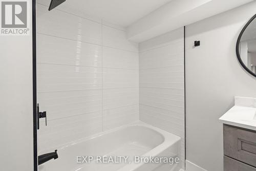 124 Colborne Street, Kawartha Lakes (Fenelon Falls), ON - Indoor Photo Showing Bathroom