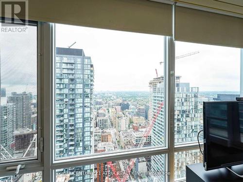 4102 - 21 Widmer Street, Toronto, ON - Indoor Photo Showing Other Room