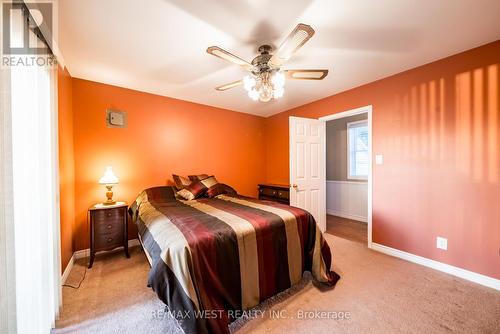 1668 Lakeshore Drive, Ramara (Brechin), ON - Indoor Photo Showing Bedroom