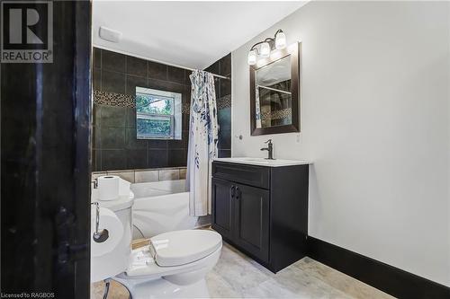 162 Kincardine Street, Priceville, ON - Indoor Photo Showing Bathroom