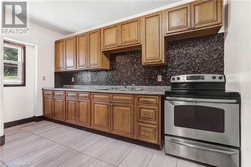 162 Kincardine Street, Priceville, ON - Indoor Photo Showing Kitchen