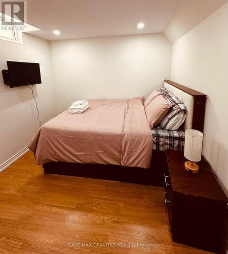 59 Black Oak Drive, Brampton, ON - Indoor Photo Showing Bedroom