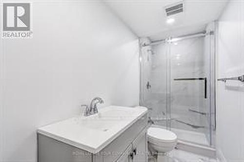 34 Petiole Road, Toronto, ON - Indoor Photo Showing Bathroom