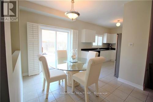 9 Bridgenorth Crescent, Hamilton (Stoney Creek), ON - Indoor Photo Showing Dining Room